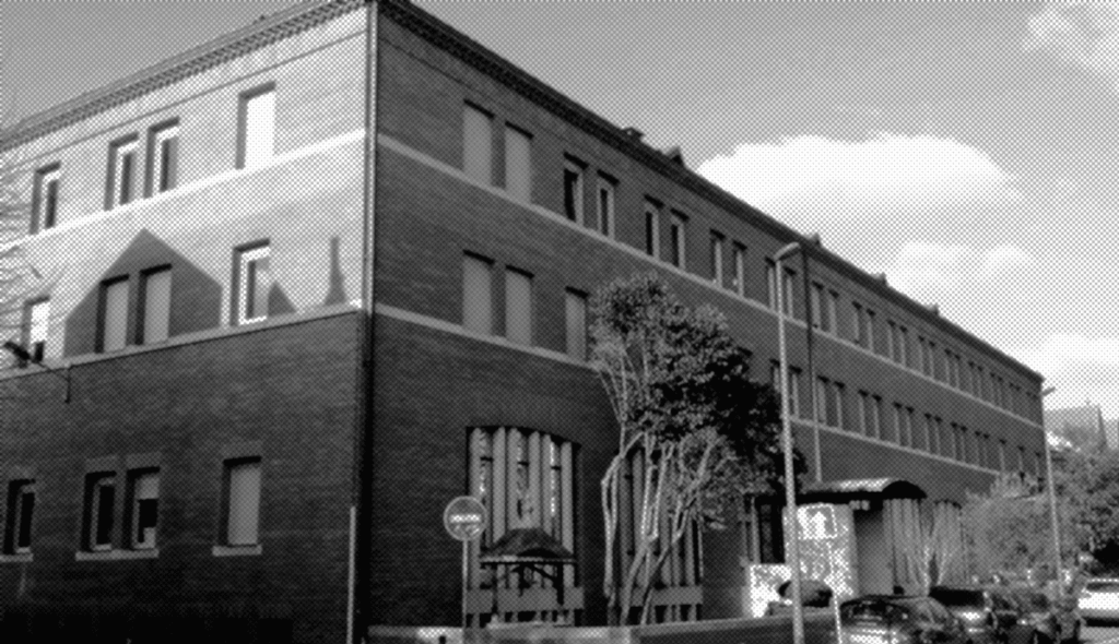 Photo de la façade de l'établissement des compagnons de toulouse